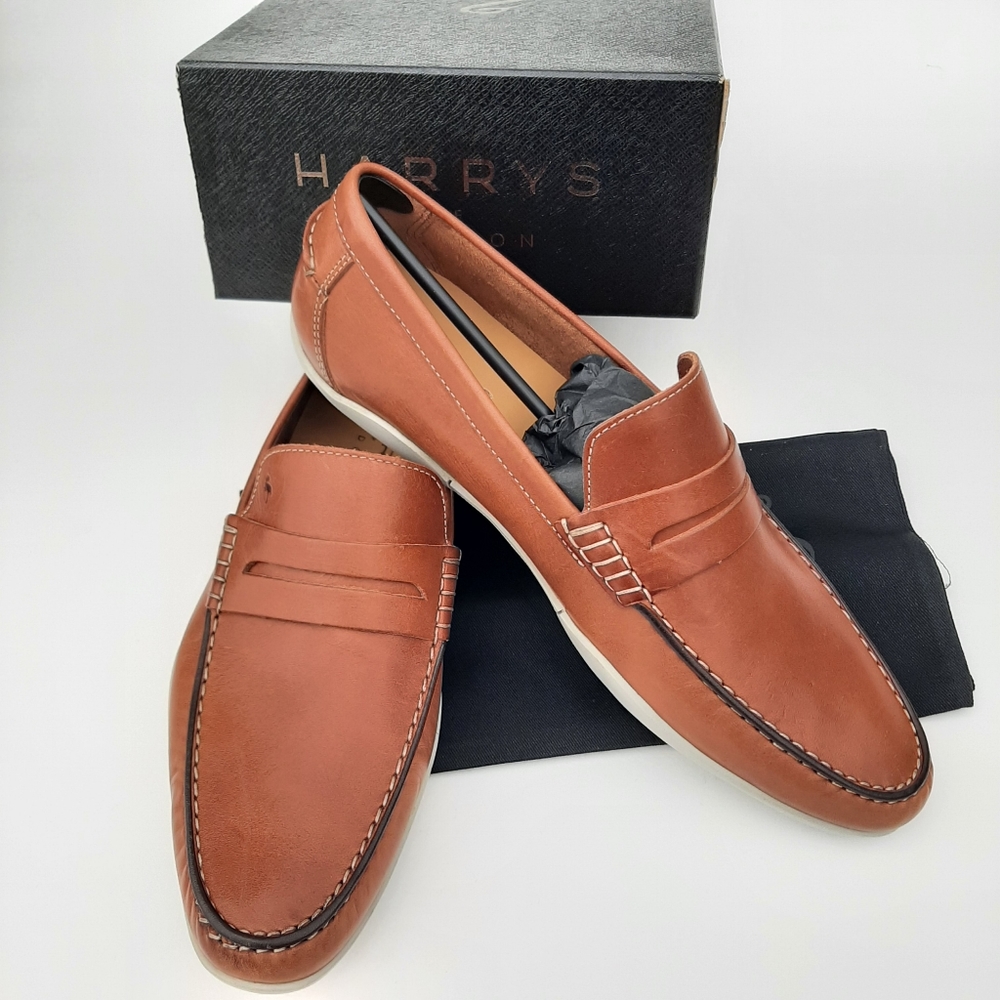 NWOT Harry's of London Loafers